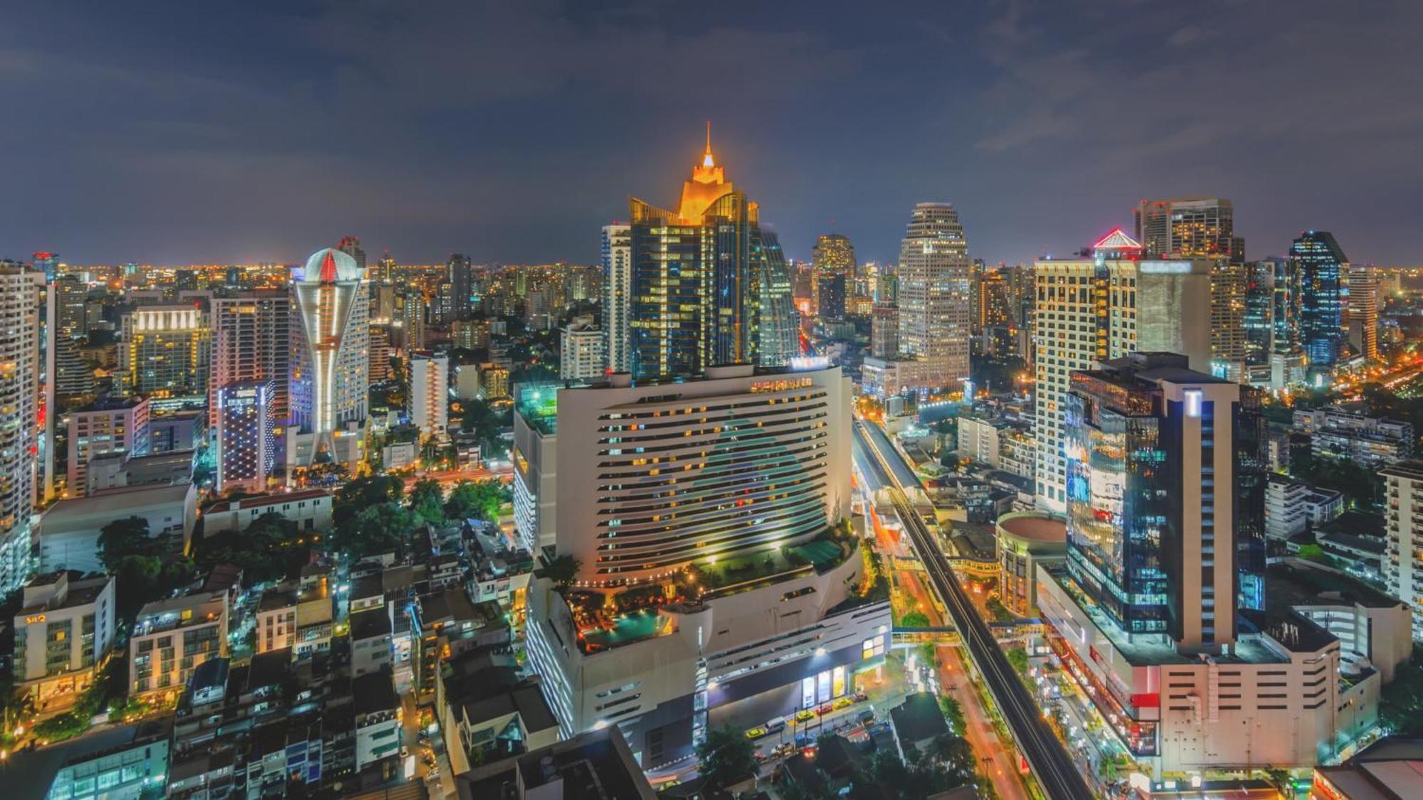 Готель Solitaire Bangkok Sukhumvit 11 Екстер'єр фото